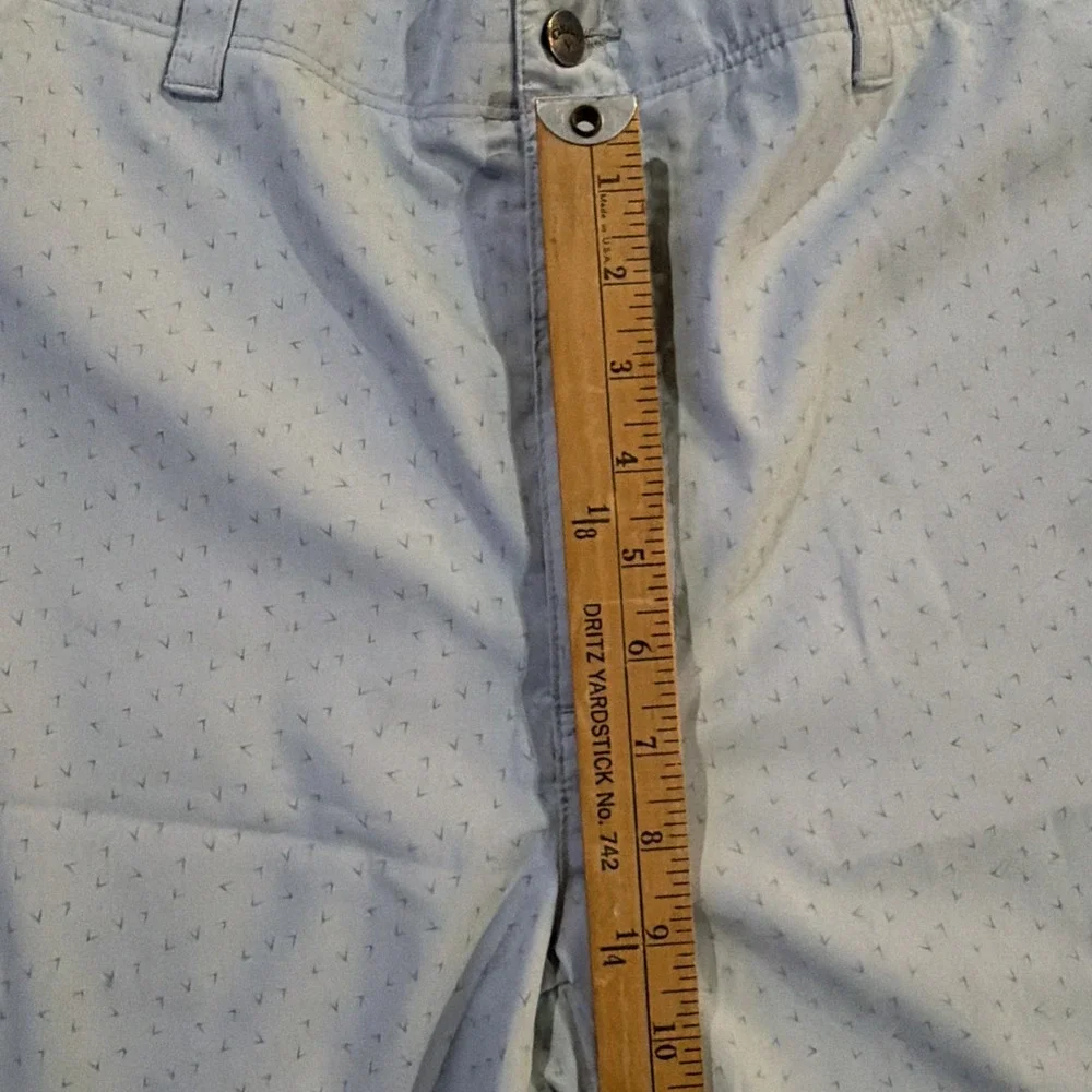 Callaway Golf Shorts Size 36 Gray w/Callaway Logo